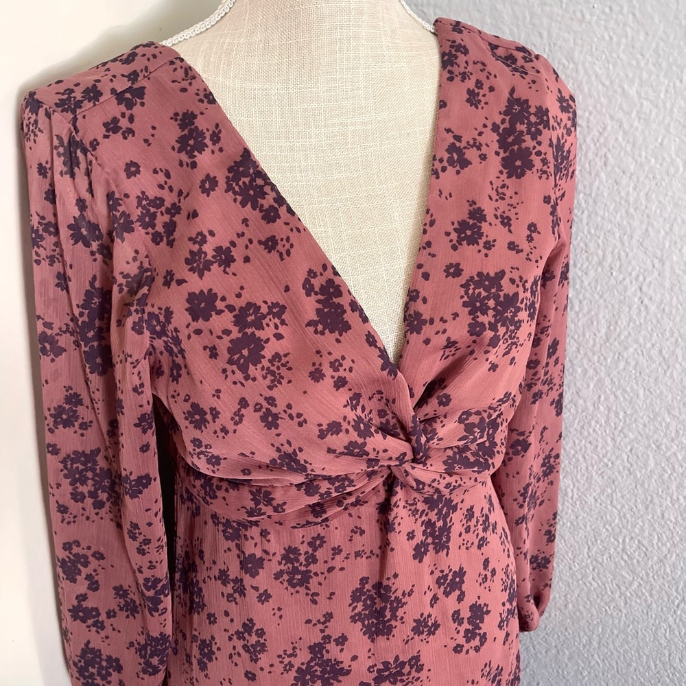 Live to be Spoiled -Floral Mauve dress - Picture 4 of 6